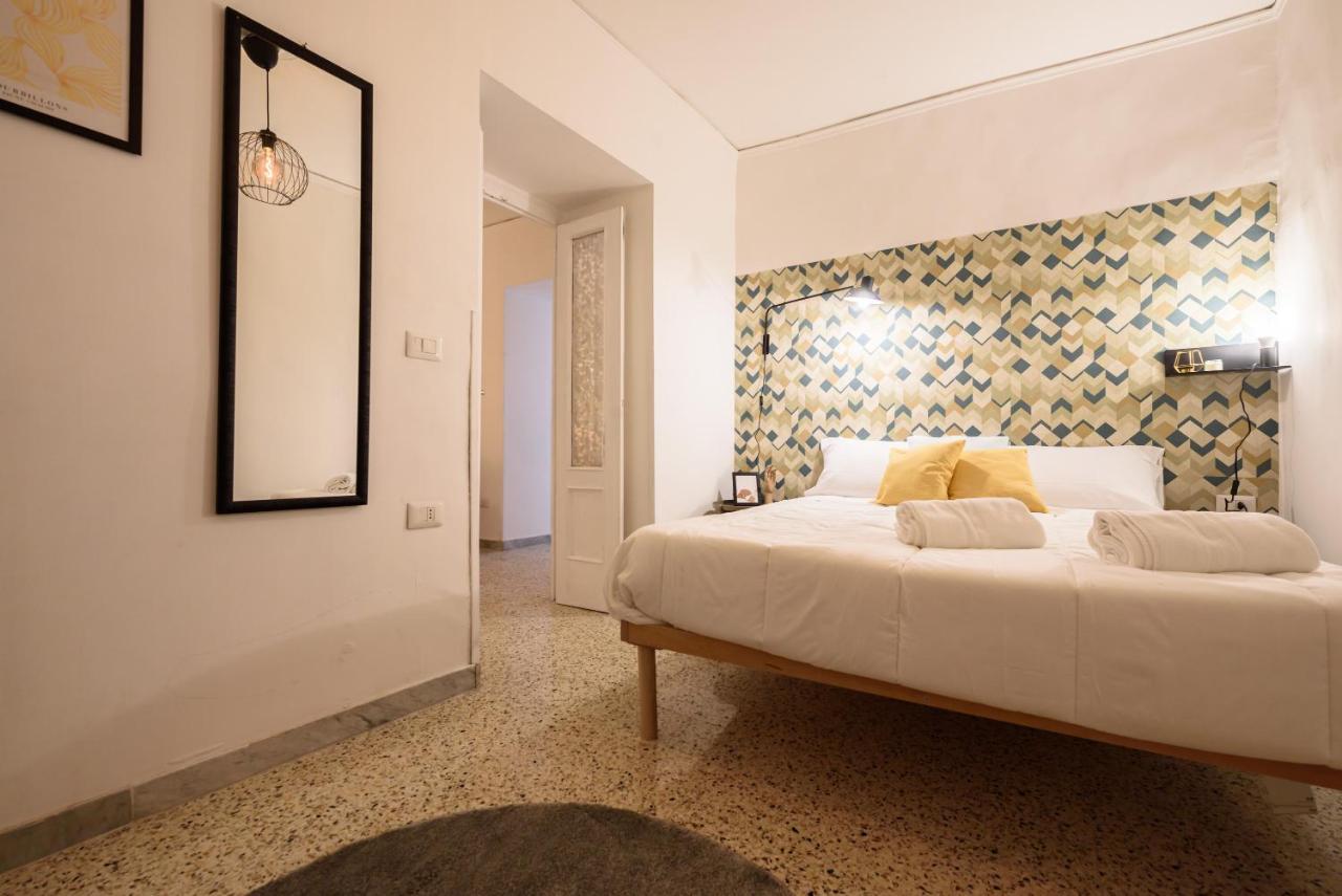 Apartment Piazza Gesu E Maria 4 *