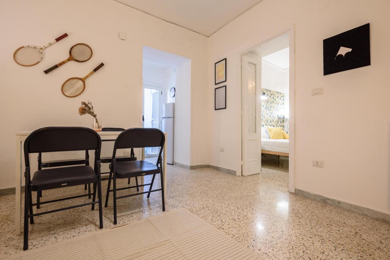 Apartment Piazza Gesu E Maria 4